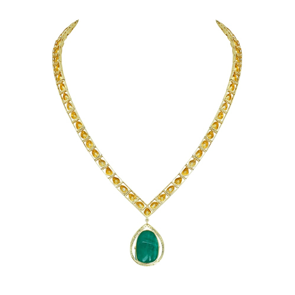 Emerald Pendant Polki Necklace with Symmetrical Polkis